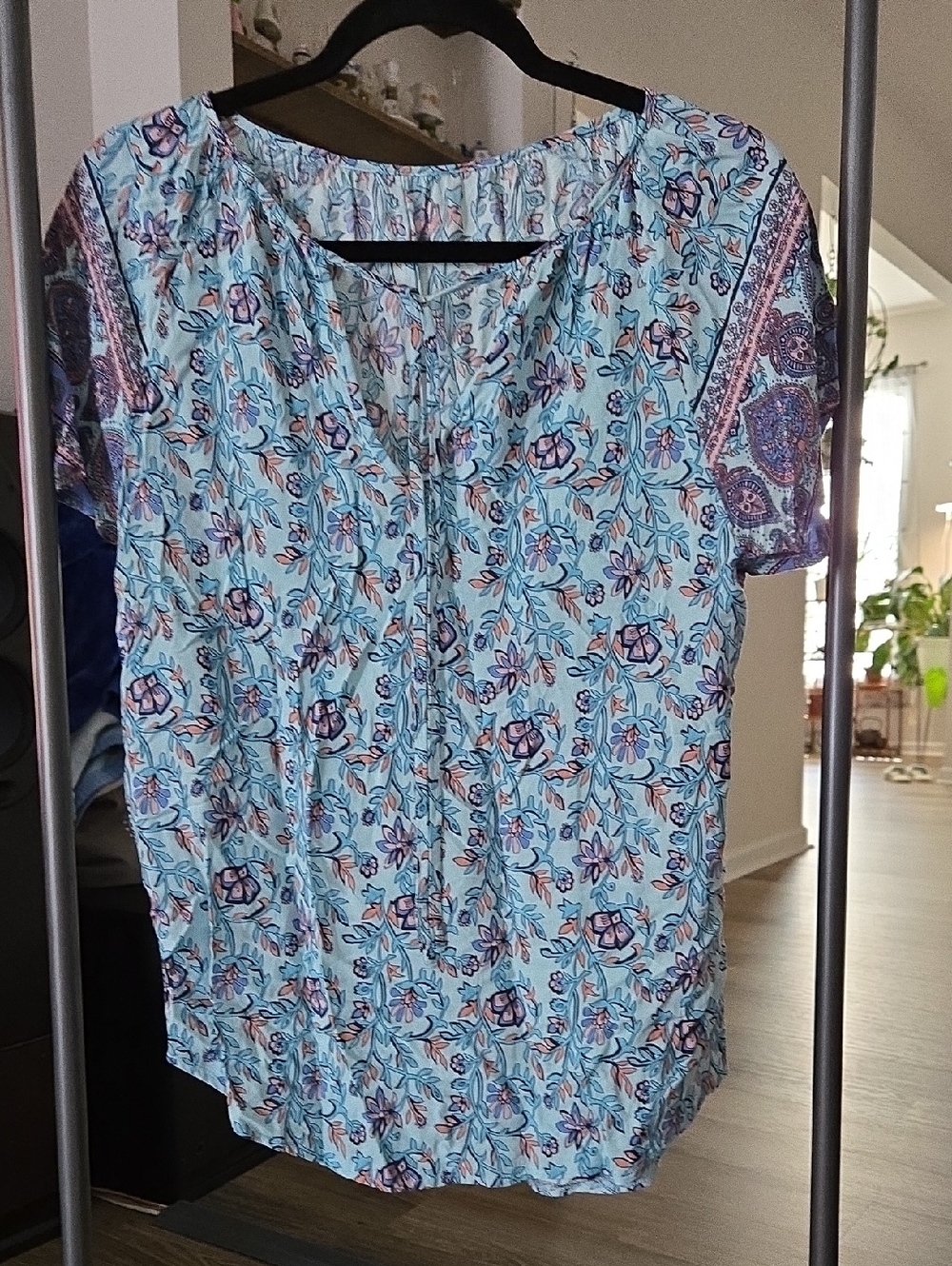 SHEIN Light Blue Floral And Mosaic Short Sleeve Shirt